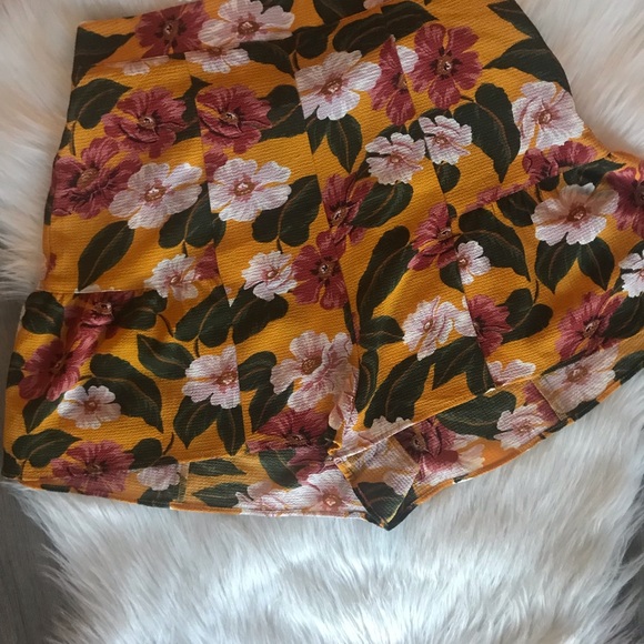 SKIPPY SHORTS ~ MAD FOR MAGNOLIA PEBBLE - Picture 3 of 5